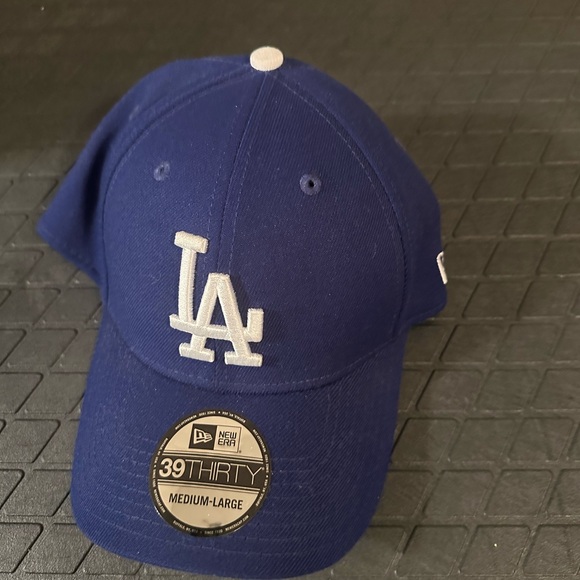 Hat - Picture 1 of 2